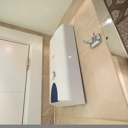 Apartament Best 21/7 *